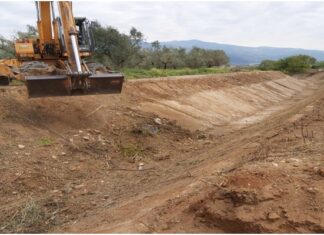 ΓΟΕΒ Αχελώου : Καθαρισμός της διώρυγας Δ7 προσφορά εταιρείας