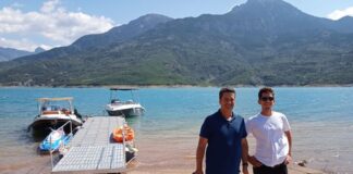 Βαρκάδα στα Κρεμαστά για το Γ. Παπαναστασίου