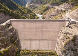 Περιμένουν το Μητσοτάκη στη Θεσσαλία να τον πιέσουν για την εκτροπή