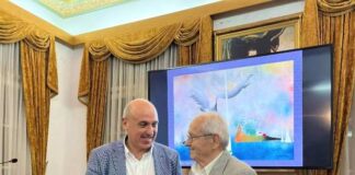 Τιμήθηκε ο ναυπάκτιος ζωγράφος Γιάννης Αρτινόπουλος