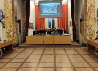 Συνεδριάζει τη Δευτέρα το Δημοτικό Συμβούλιο Αγρινίου