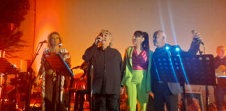 Μοναδική βραδιά στο “Ελληνίς” με το αφιέρωμα στον Αγρινιώτη στιχουργό Πυθαγόρα Παπασταματίου