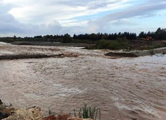 Παλάτια στην… άμμο του Ευήνου