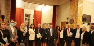 Με επιτυχία η ημερίδα στο Αγρίνιο για την εξάλειψη της βίας κατά των γυναικών