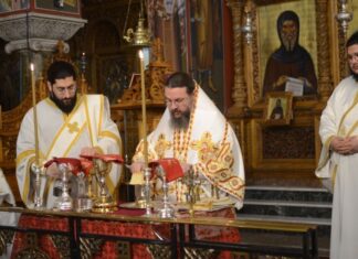 Η πρώτη υποδειγματική Θεία Λειτουργία για μαθητές από το Μητροπολίτη Αιτωλίας και Ακαρνανίας