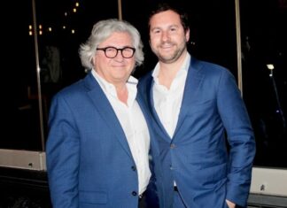 -Έχετε σκεφτεί ότι πουλάει, όσο εμείς αγοράζουμε;