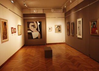 Eγκαινιάστηκε η έκθεση με έργα του Γιάννη Μόραλη στο Αγρίνιο