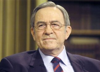 Από πότε η κυβέρνηση εκπροσωπείται σε κηδείες ιδιωτών;