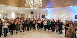 Αστείρευτο κέφι στον ετήσιο χορό του Λαογραφικού Ομίλου της ΓΕΑ