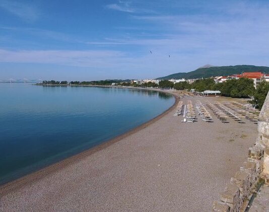 30 οι κατάλληλες για κολύμβηση παραλίες της Αιτωλοακαρνανίας