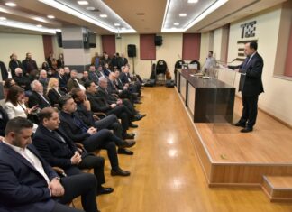 Με μεγάλη συμμετοχή η εκδήλωση κοπής της πρωτοχρονιάτικης πίτας του ΤΕΕ Αιτωλοακαρνανίας