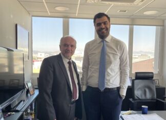 Σε εγκάρδιο κλίμα η συνάντηση Λύρου με τον Γραμματέα της ΝΔ