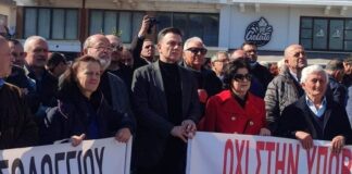 ΚΚΕ : «Οι «αγωνιστές» βουλευτές του ΣΥΡΙΖΑ (ή πρώην του ΠΑΣΟΚ) έχουν μεγάλο θράσος»