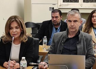 Εκλογικό κέντρο της Σταρακά το Δημοτικό Συμβούλιο