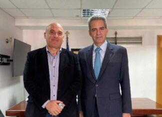 Στη Ναύπακτο παρουσίασε το βιβλίο του ο Άγγελος Συρίγος