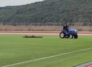 Δήμος Ακτίου-Βόνιτσας: Lifting στο χλοοτάπητα των γηπέδων Βόνιτσας και Πλαγιάς