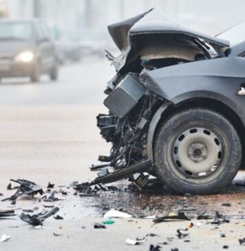 Στα δικαστήρια για τα SMS του Κυρανάκη για τα τροχαία