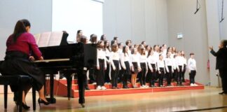 Μια ανεπανάληπτη βραδιά με την Ακαδημαϊκή Χορωδία Νέων Αθηνών