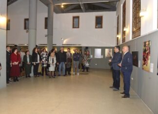 «Διαδρομή στο φως…» : Εγκαινιάστηκε η έκθεση φωτογραφίας των παραστάσεων του ΔΗΠΕΘΕ Αγρινίου