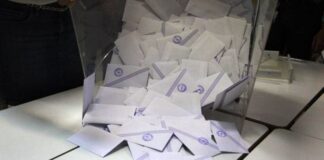 Στην εθνική κάλπη και το βλέμμα των αυτοδιοικητικών