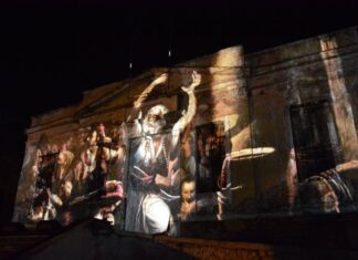 Oι καλύτερες εντυπώσεις από την παράσταση «Με την πάλα και το γιαταγάνι στο χέρι…» & το 3d Mapping