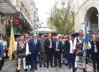 Με υπερηφάνεια το Μεσολόγγι τίμησε στην Αθήνα τους πεσόντες της Εξόδου
