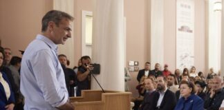 Επίδειξη… Μητσοτάκη με την απόφαση Φαρμάκη για τις Καπναποθήκες Παπαπέτρου