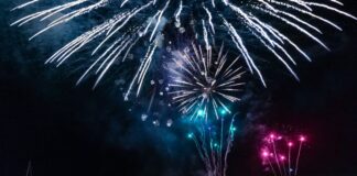 Ναύπακτος: Η ωραιότερη Μεγάλη Παρασκευή στο Ενετικό Λιμάνι