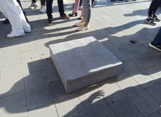 Το σκαλοπατάκι που δώσανε στο Μητσοτάκη