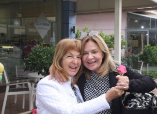 Θερμότατη υποδοχή και στη Βόνιτσα για τη Χριστίνα Σταρακά