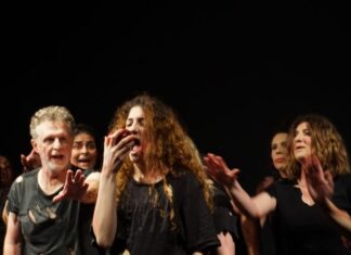 Παράταση στις «Μερικές χαζές σημειώσεις για τον έρωτα» στο Μικρό Θέατρο