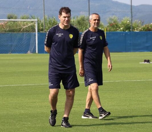 Σούρερ: «Μπορούσαμε τη νίκη, αλλά χάσαμε σημαντικές ευκαιρίες στο τέλος»