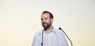 Νεκτάριος Φαρμάκης: Στις 8 Οκτωβρίου πάμε μπροστά. Μπροστά για όλους!