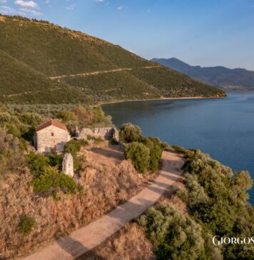 Ιερά Μονή Φωτμού: Το έρημο και απομονωμένο μοναστήρι στην Τριχωνίδα