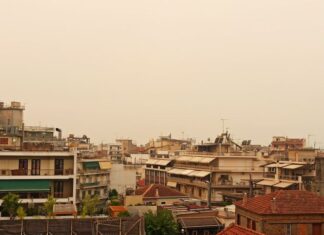 Στο Αγρίνιο έφτασαν οι καπνοί από την πυρκαγιά στη Βοιωτία