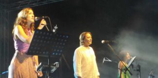 Μάγεψε το επιβλητικό Νεώριο και η συναυλία του Γιάννη Κότσιρα!