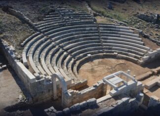 Βραδιές τέχνης, ποίησης και ελευθερίας με την Ορχήστρα «Μίκης Θεοδωράκης» σε Πλευρώνα και Οινιάδες