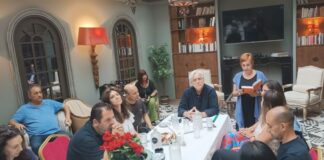 Ο Δημήτρης Τραπεζιώτης με την εκπαιδευτική κοινότητα