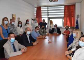 Επίσκεψη Παπαναστασίου στο Νοσοκομείο Αγρινίου και στα ιατρεία του ΙΚΑ