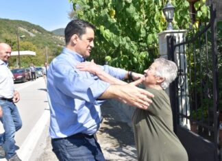 Περιοδεία Παπαναστασίου σε χωριά των Παρακαμπυλίων