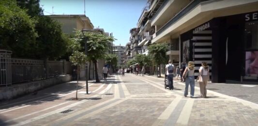 Tι να πουν οι αυτοδιοικητικοί, όταν οι έμποροι δεν τα έχουν βρει μεταξύ τους;