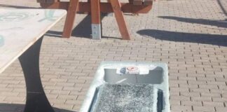 Ναύπακτος : Ασυνείδητοι έκαναν θρύψαλα το έξυπνο παγκάκι