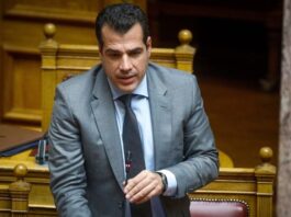 Ο Πλεύρης επιμένει δεξιά και προαναγγέλει απαγόρευση μπούργκας