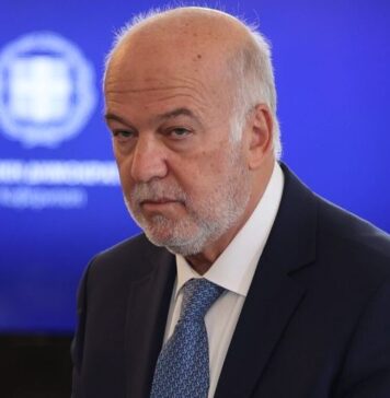 Είναι δυνατόν να μην εμπιστεύεται η Δικαιοσύνη τον υπουργό Δικαιοσύνης;