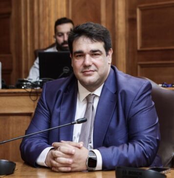 Οι δήμοι θα δίνουν επιδόματα γέννησης και στέγασης