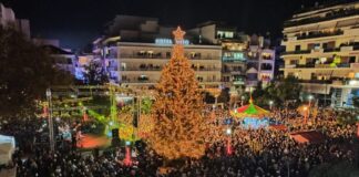 Από την «απειλή» για ακριβή συναυλία, στην επιλογή performance, ούτε καν συναυλίας…