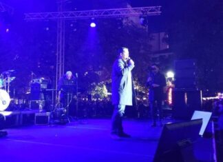 Χρειάζονται μια – δύο θητείες ακόμη για να μάθουμε και τη… νύχτα