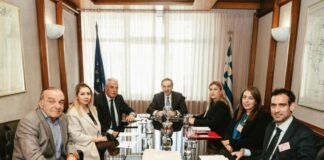 Τα Χανιά με τις παντελονάτες βουλευτίνες και εμείς με αυτούς που ψηφίζουν με βαριά καρδιά…