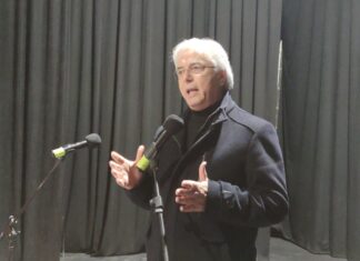 Η ομιλία του Δημήτρη Τραπεζιώτη στους εργαζόμενους του Δήμου Αγρινίου