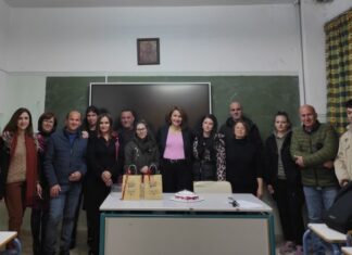 Εσπερινό Γυμνάσιο – Λύκειο Αγρινίου: Κοπή βασιλόπιτας και ευχές για τη νέα χρονιά σε «ζεστή» ατμόσφαιρα